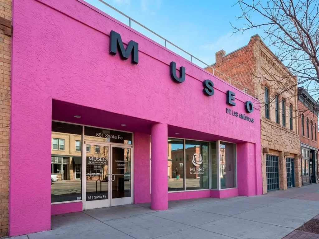 Strengthening Youth Programs Through Design and Evaluation: Museo de las Américas 